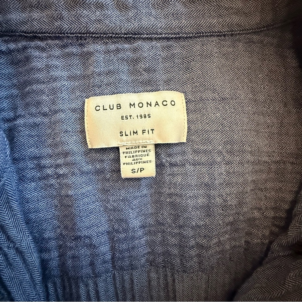 Club Monaco Men’s Blue Wrinkle Button Down Shirt Sz Small Slim Fit Casual - Picture 2 of 5